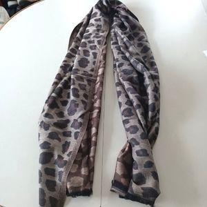 Women's Animal Print Scarf